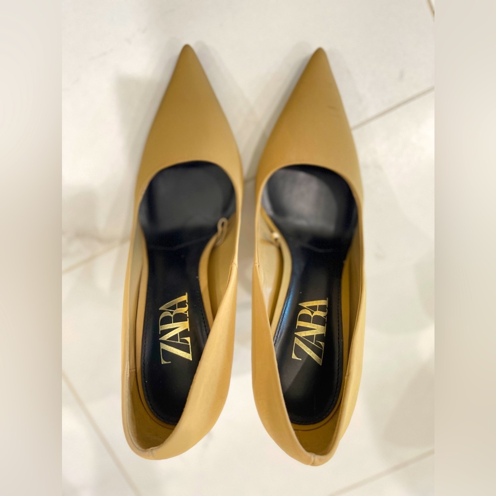 Shoe